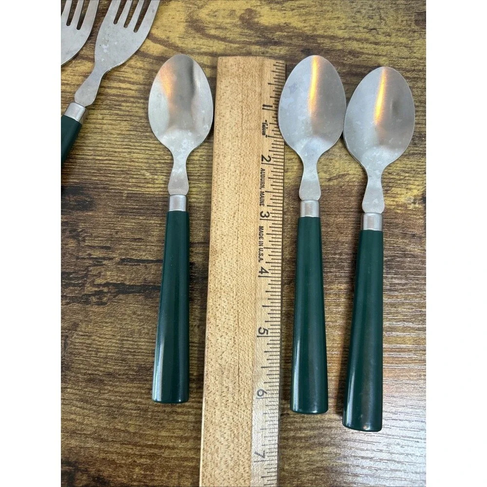 Vtg Flatware Set Green Handles Stainless Knives Forks Spoons Retro Taiwan 11pc